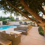 Inn Of The Governors