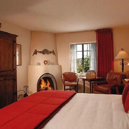 Hotel Of The Governors 4*
