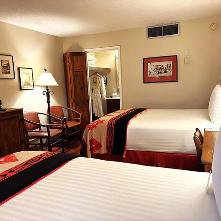 Hotel Of The Governors 4*